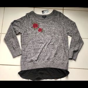 Torrid sweater with shirt tails. NWT. Never worn.